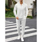 Elegante conjunto de dos piezas para hombre con top con cuello y pantalones con cordón