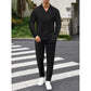 Elegante conjunto de dos piezas para hombre con top con cuello y pantalones con cordón
